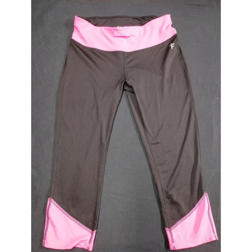 Tru Fitness Women’s Black & Hot Pink Colorblock Performance Capri Leggings